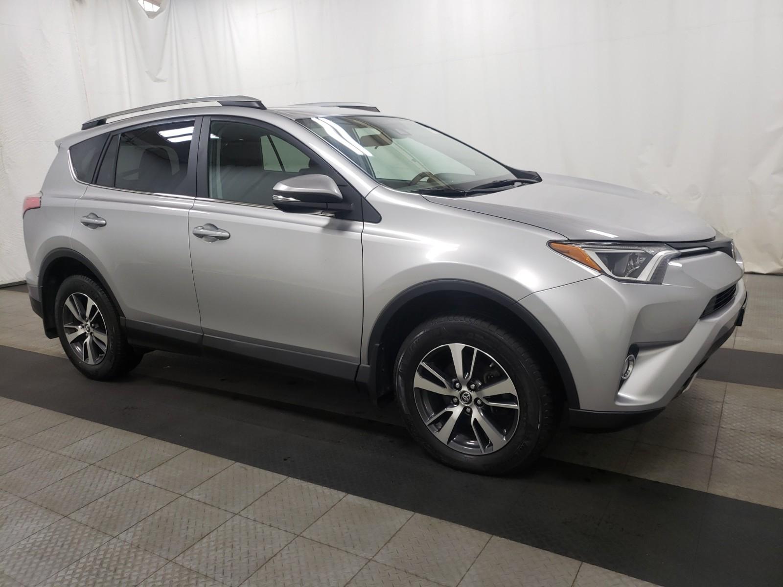2017 Toyota RAV4 AWD XLE
