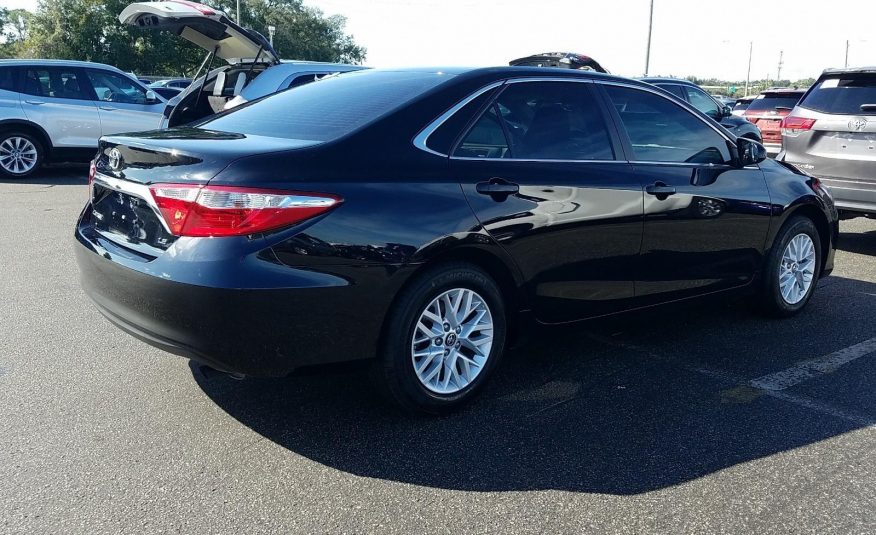 2017 Toyota CAMRY 4C LE