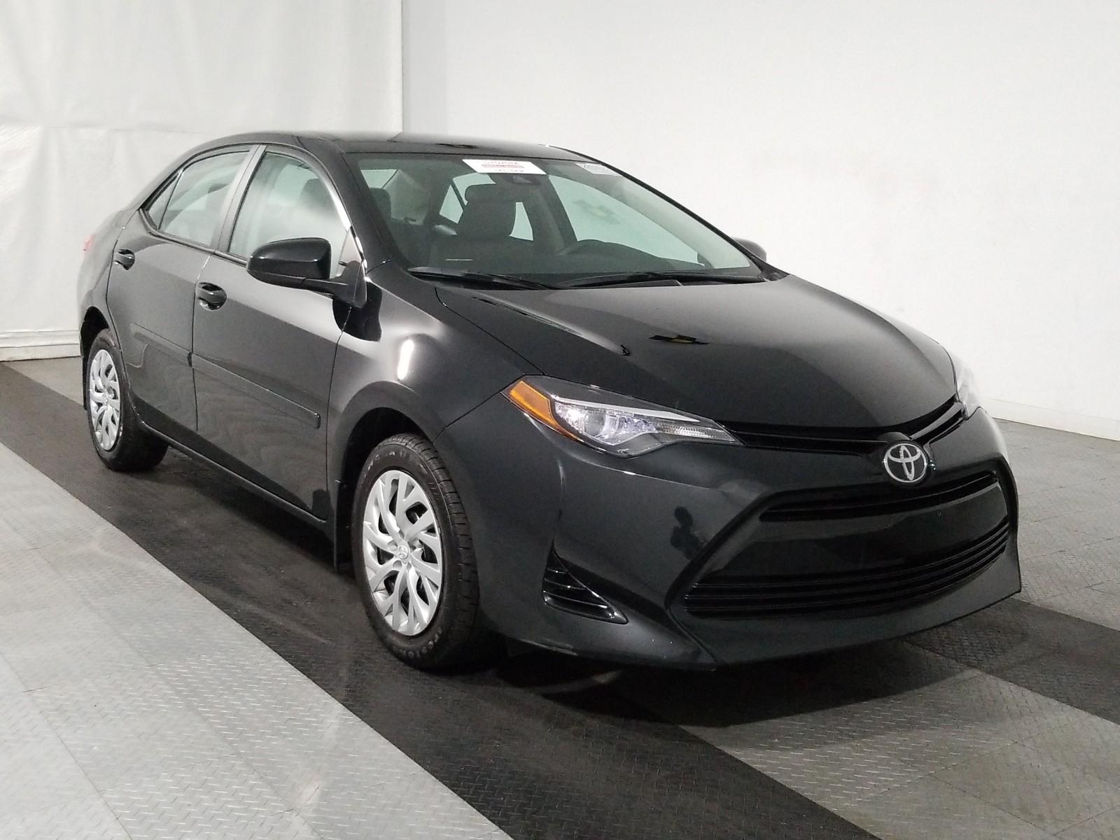 2017 Toyota COROLLA LE
