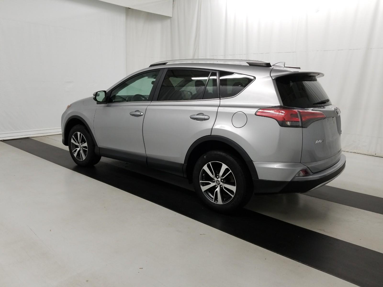 2016 Toyota RAV4 AWD XLE