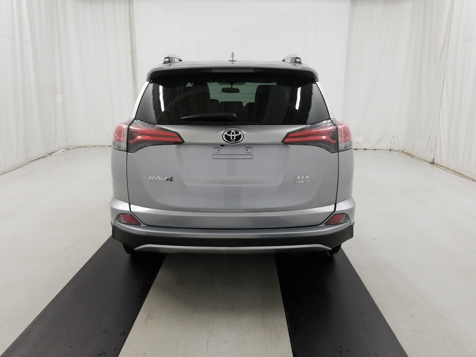 2016 Toyota RAV4 AWD XLE