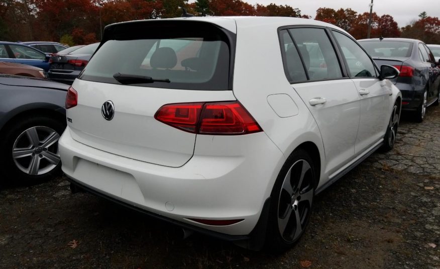 2016 Volkswagen GOLF GTI SE