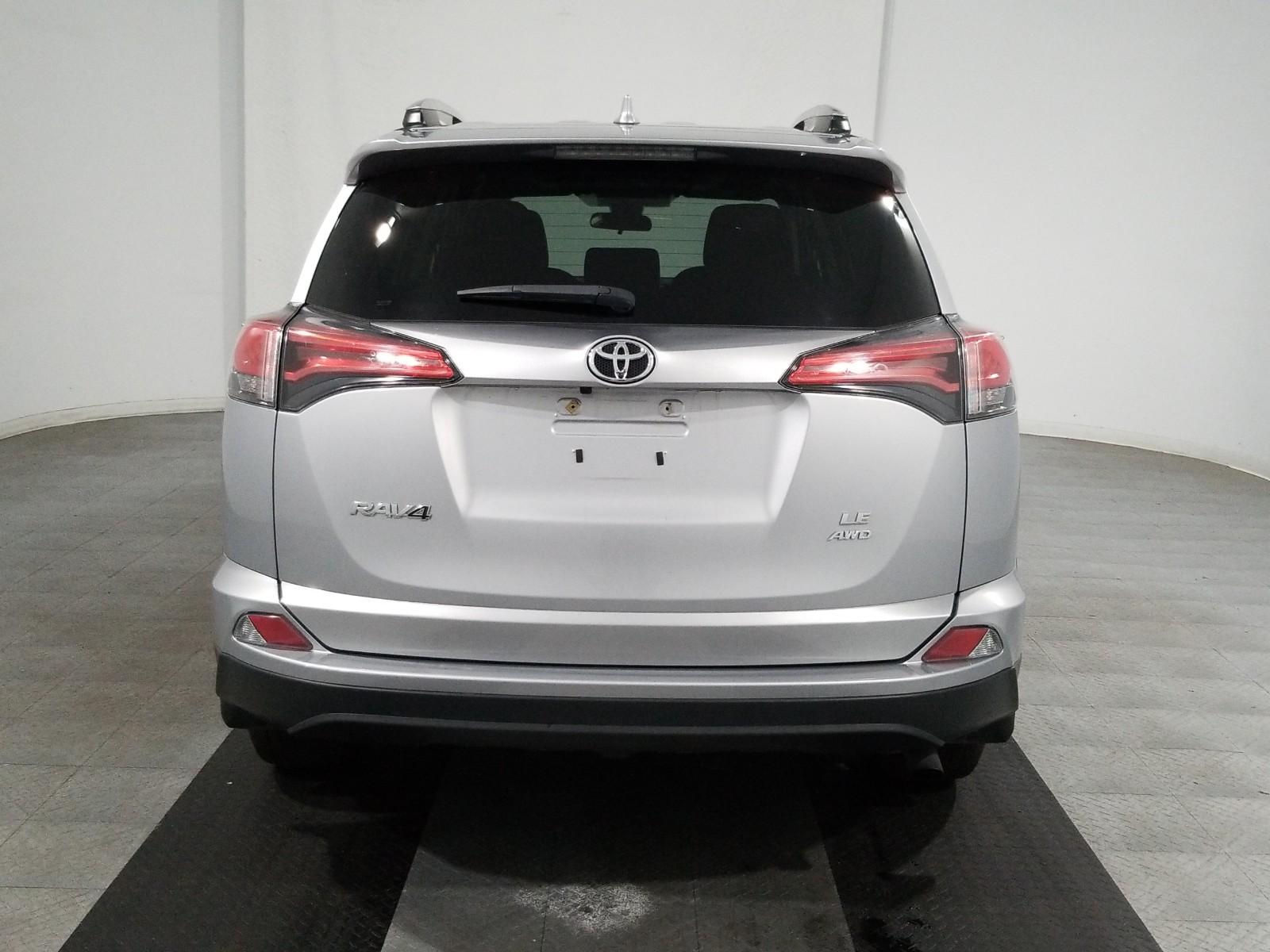 2017 Toyota RAV4 AWD LE
