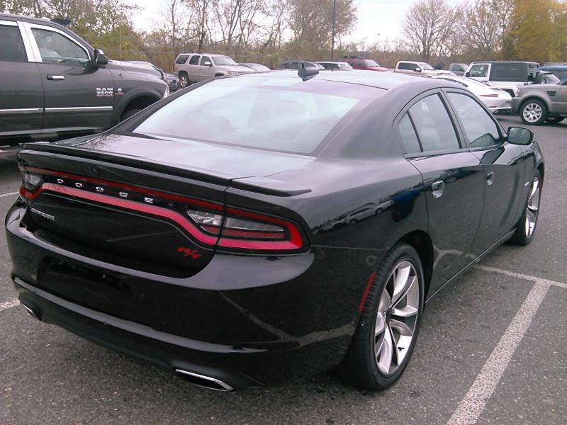 2015 Dodge CHARGER 4X2 V8 ROAD/TRACK
