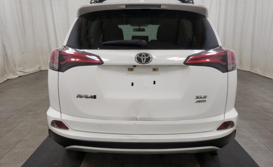 2016 Toyota RAV4 AWD XLE