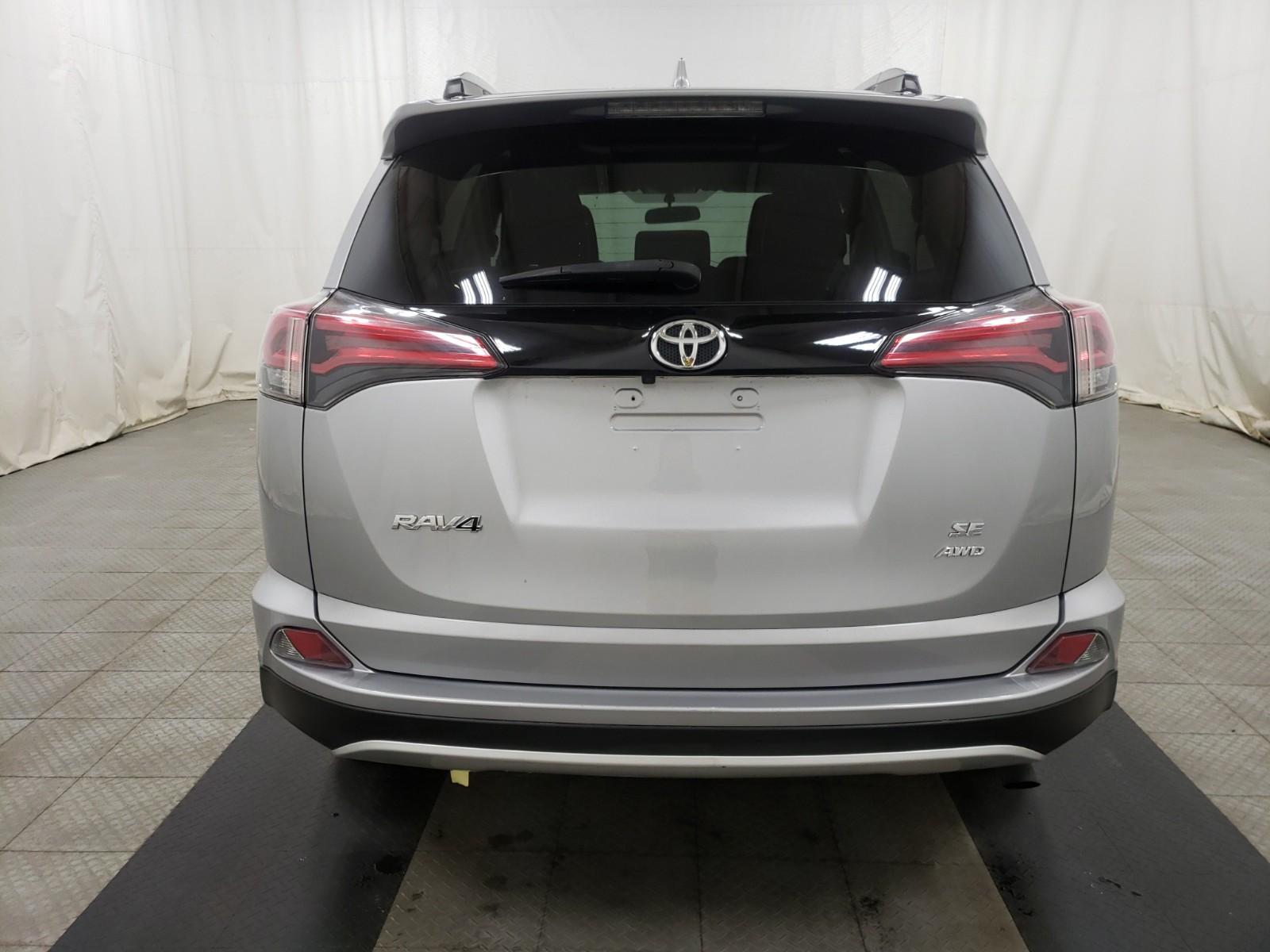 2016 Toyota RAV4 AWD SE
