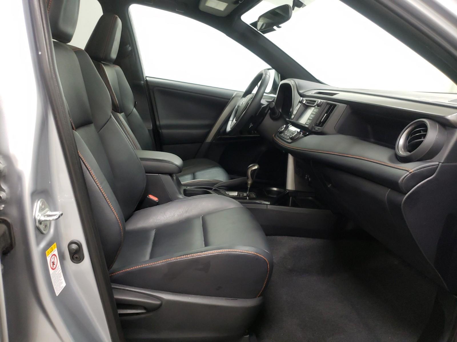 2016 Toyota RAV4 AWD SE