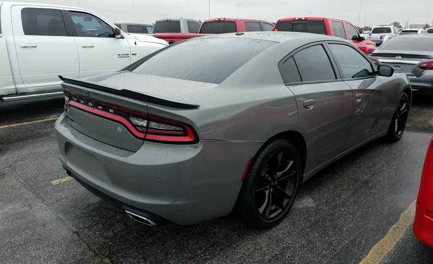 2018 Dodge CHARGER 4X2 V6 SXT