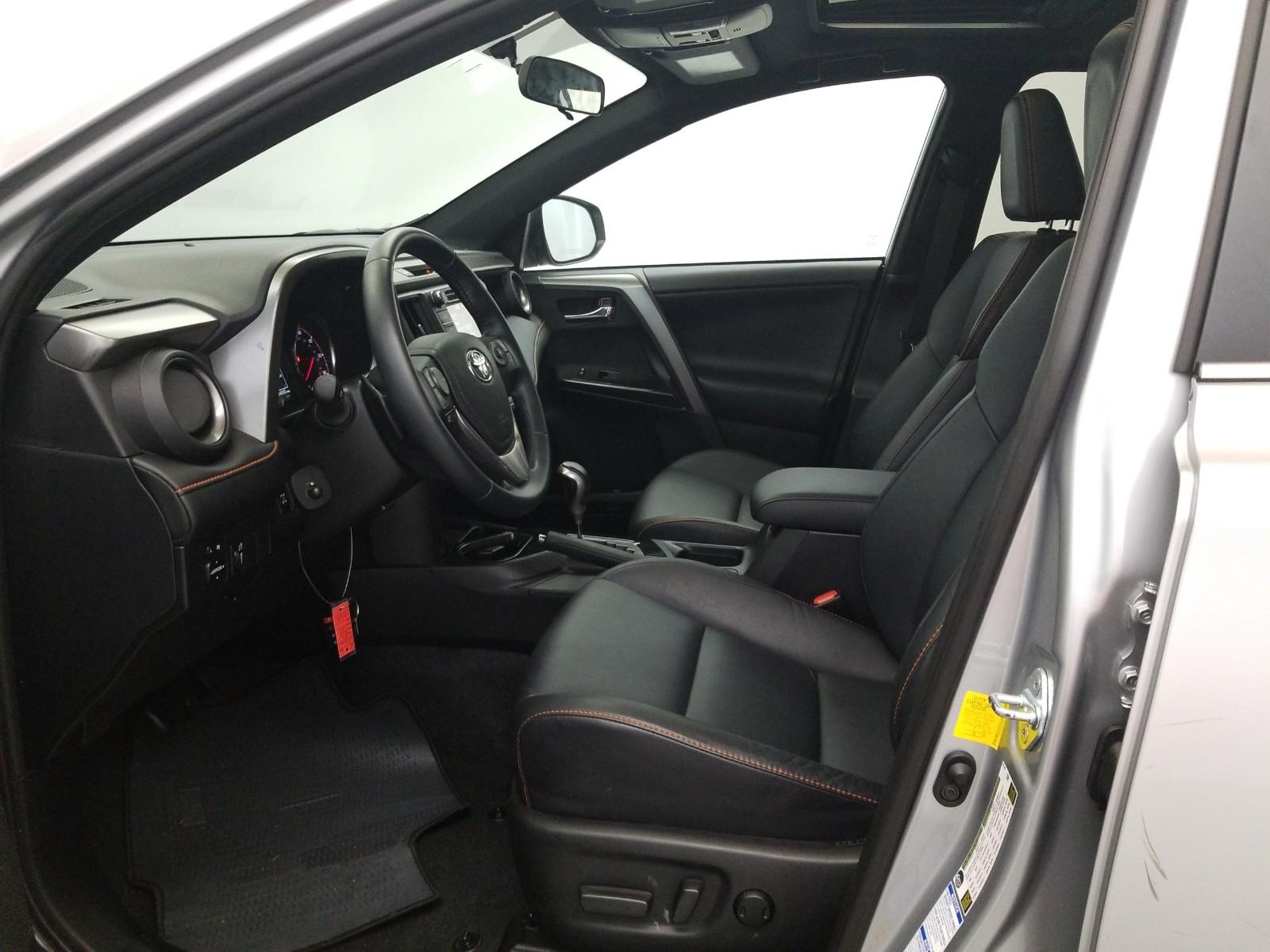 2016 Toyota RAV4 AWD SE