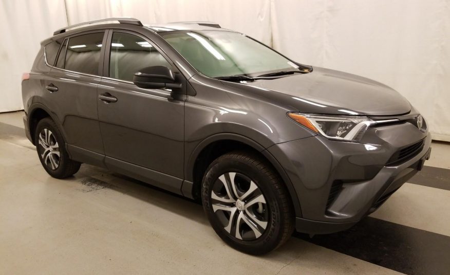 2017 Toyota RAV4 AWD LE