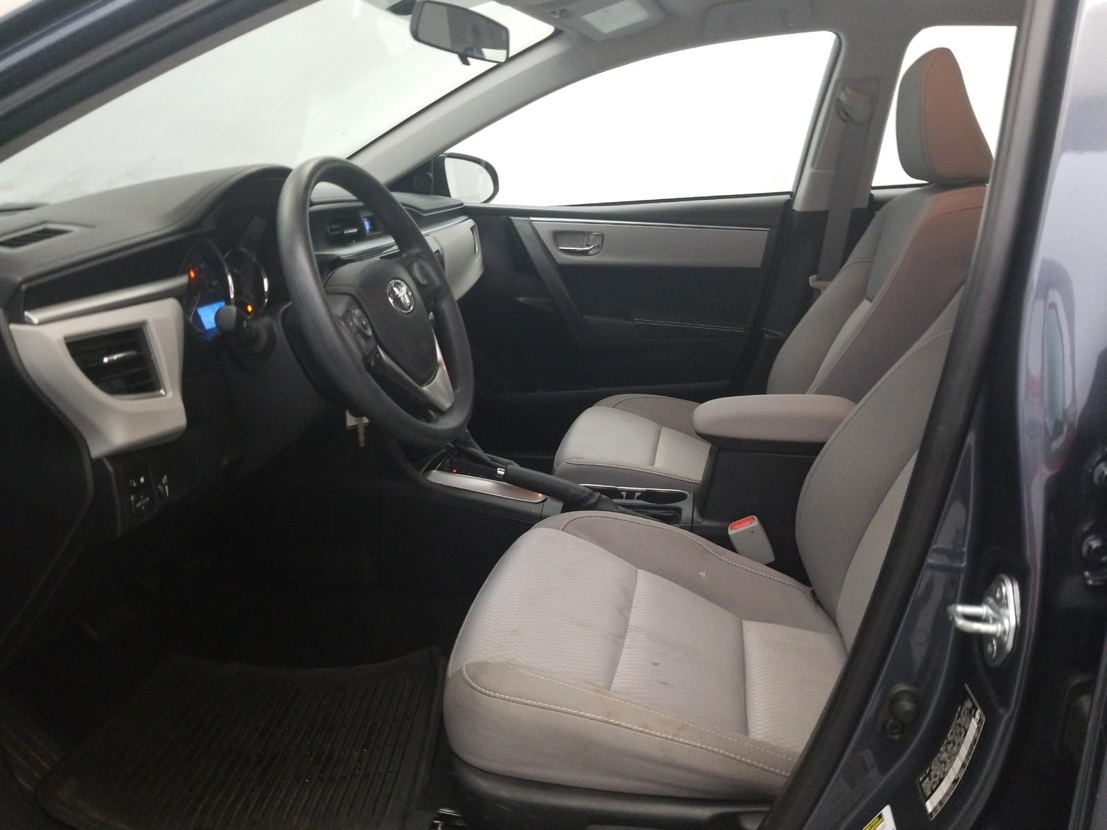 2016 Toyota COROLLA LE