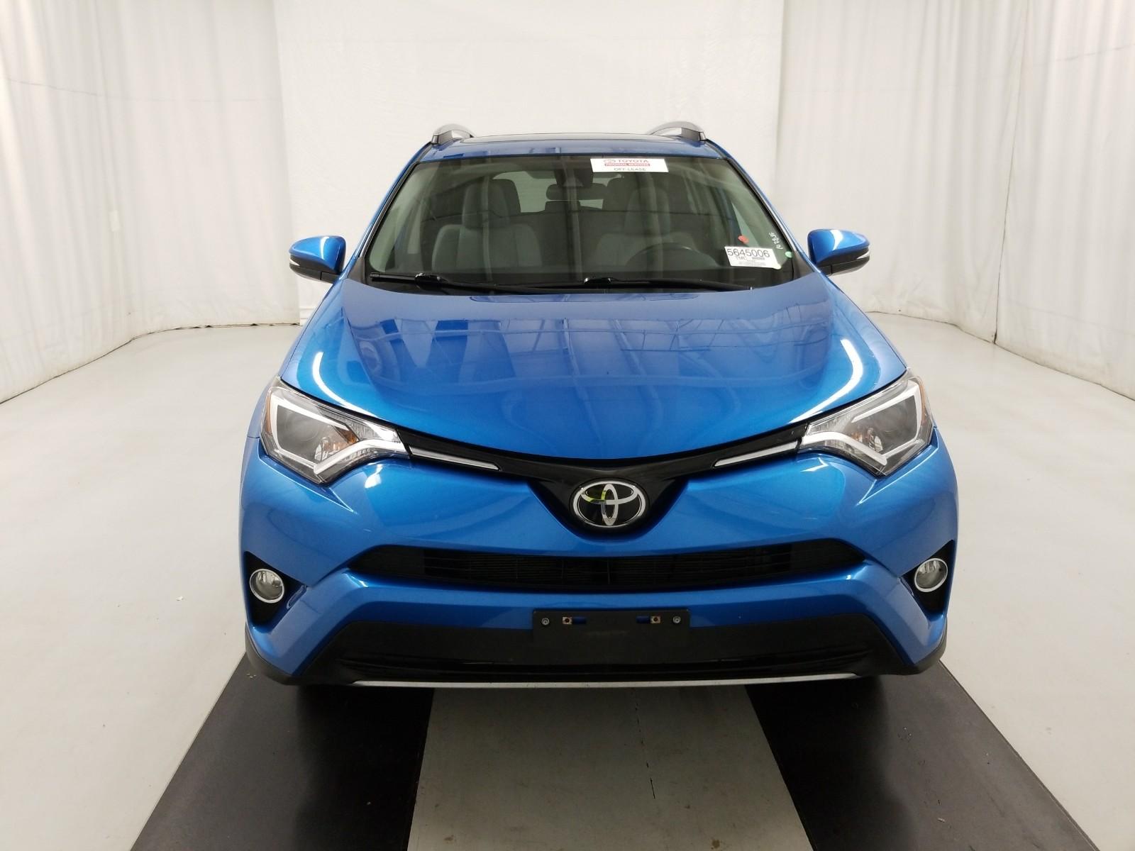 2017 Toyota RAV4 AWD XLE