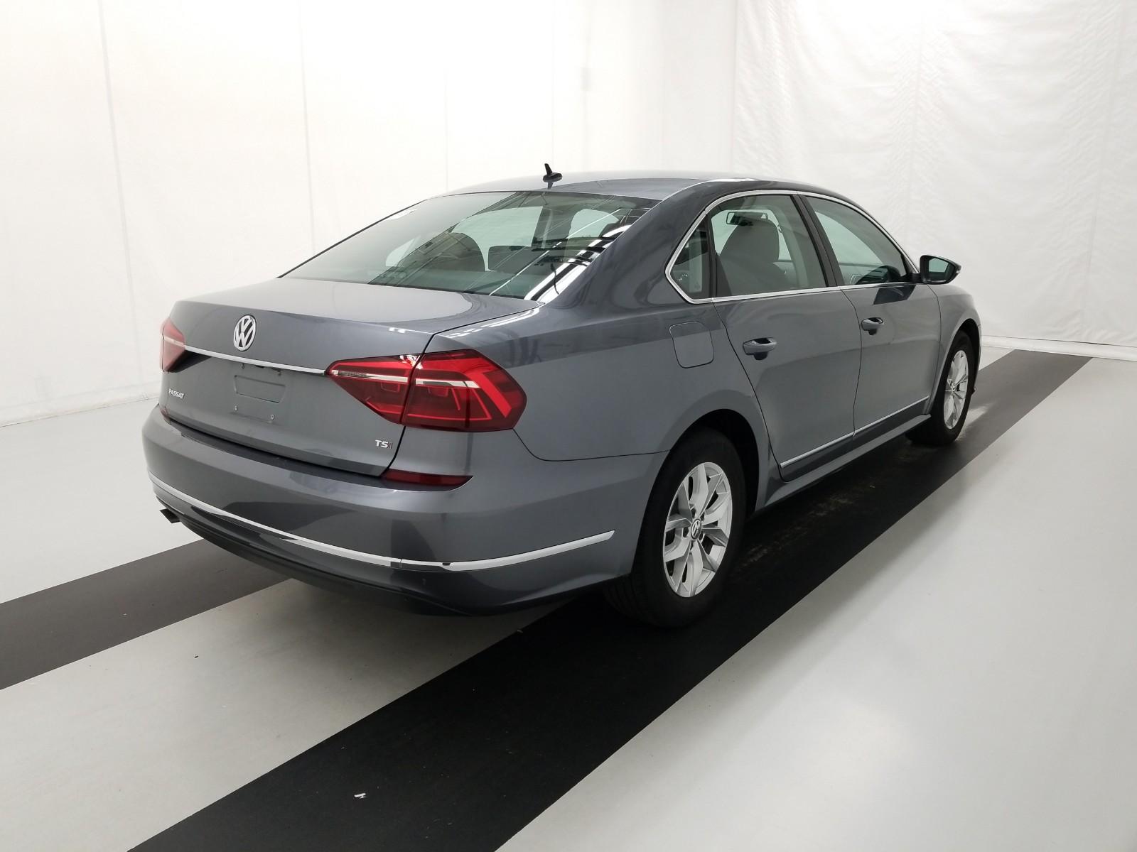 2017 Volkswagen PASSAT 4C 1.8T S