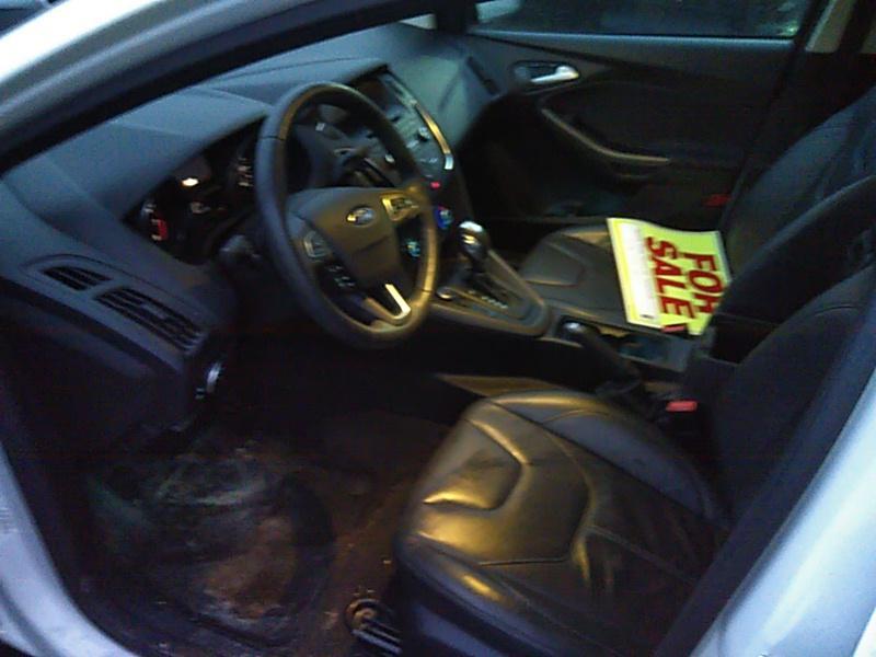 2016 Ford FOCUS FWD 4C SE