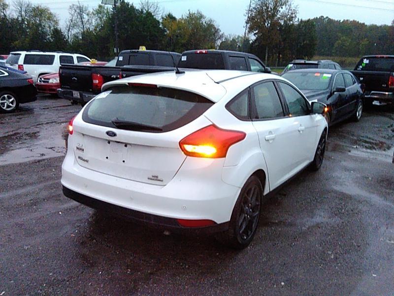 2016 Ford FOCUS FWD 4C SE