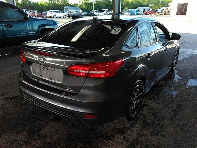 2015 Ford FOCUS 4C SE