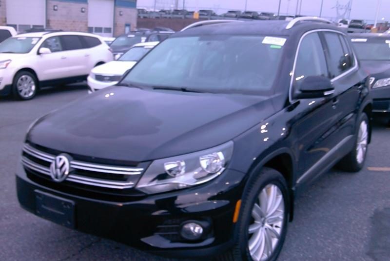 2012 Volkswagen TIGUAN 4X4 SE