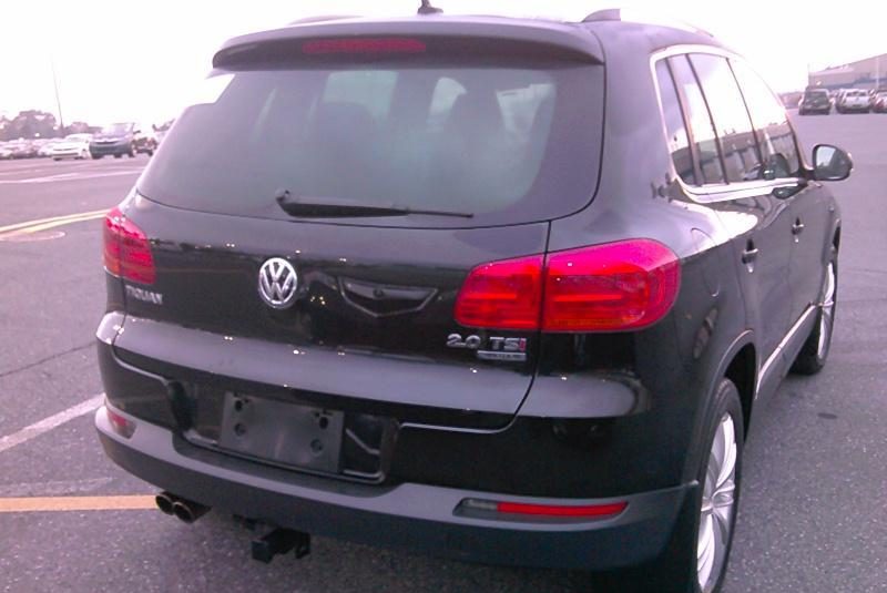 2012 Volkswagen TIGUAN 4X4 SE