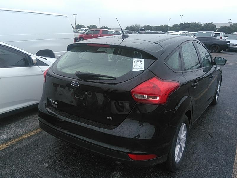 2017 Ford FOCUS FWD 4C SE