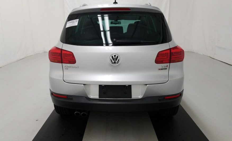 2016 Volkswagen TIGUAN AWD SE
