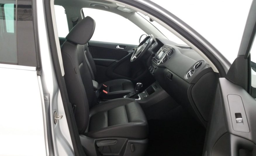2016 Volkswagen TIGUAN AWD SE
