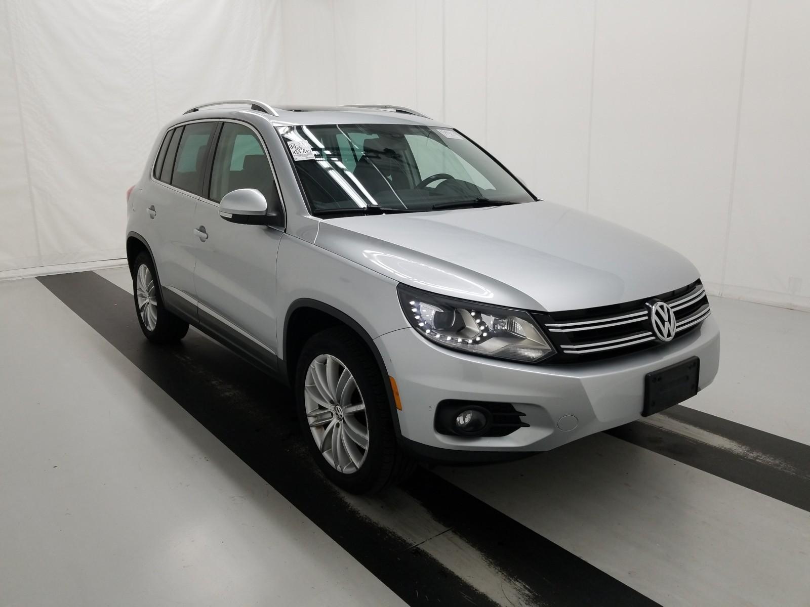2016 Volkswagen TIGUAN AWD SE