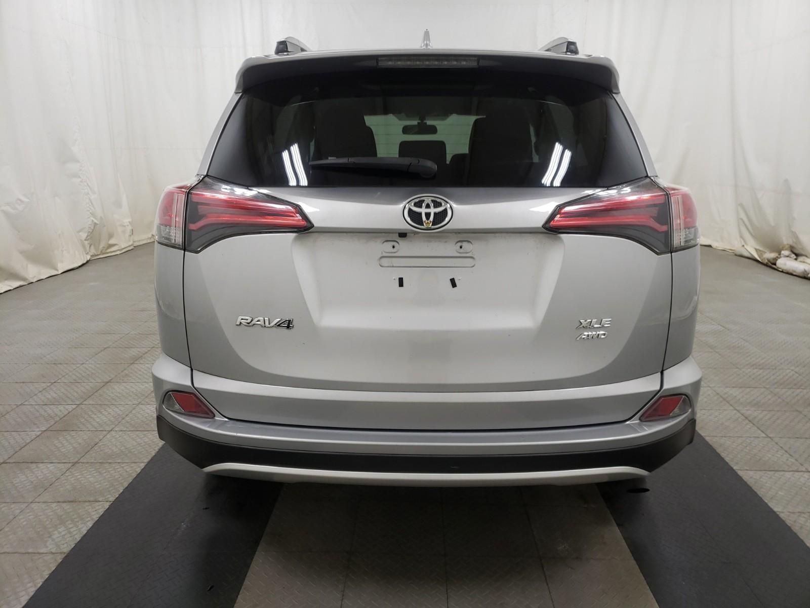 2016 Toyota RAV4 AWD XLE