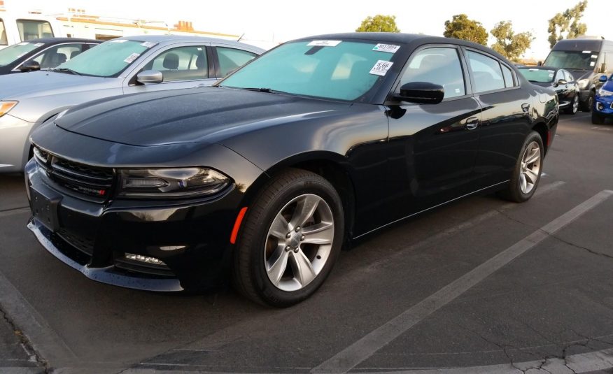 2018 Dodge CHARGER 4X2 V6 SXT PLUS