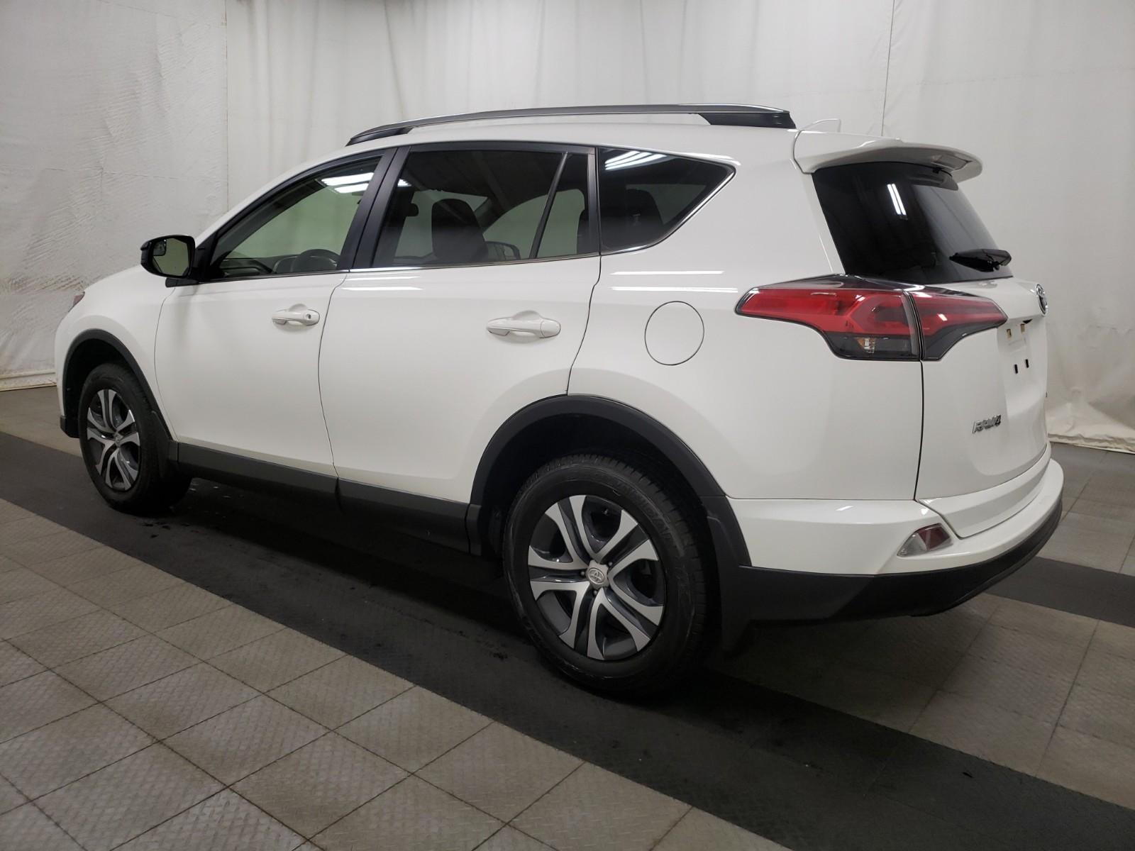 2017 Toyota RAV4 AWD LE