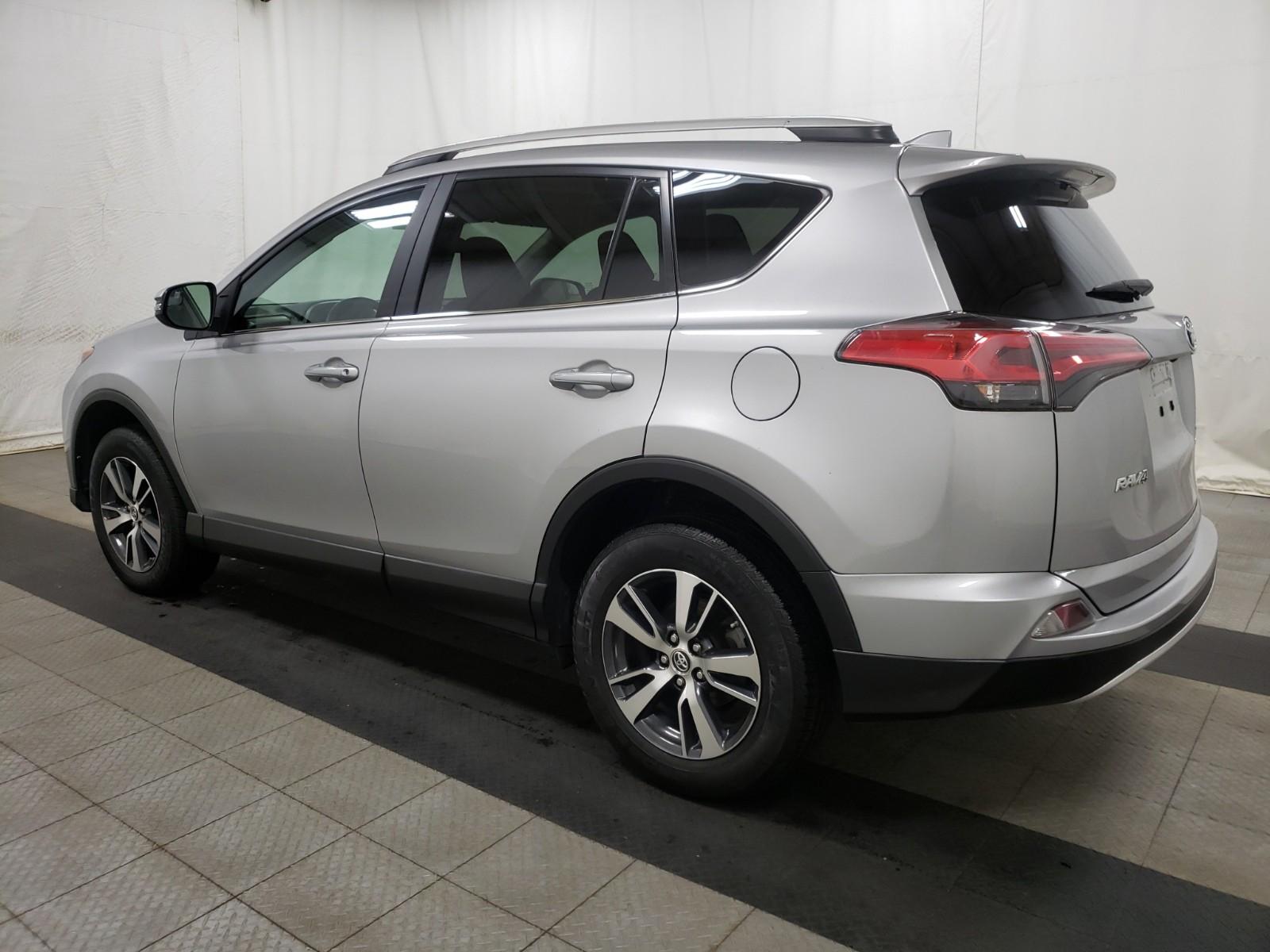 2016 Toyota RAV4 AWD XLE