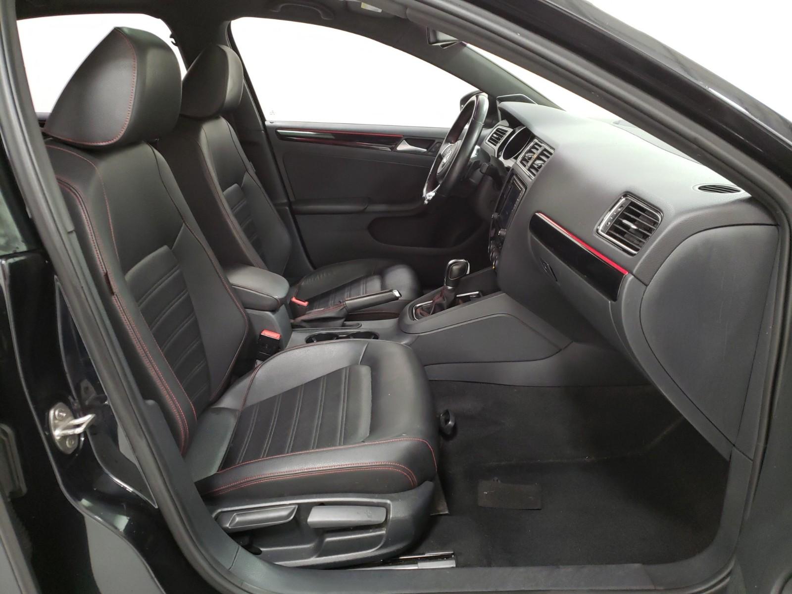 2016 Volkswagen JETTA GLI SE