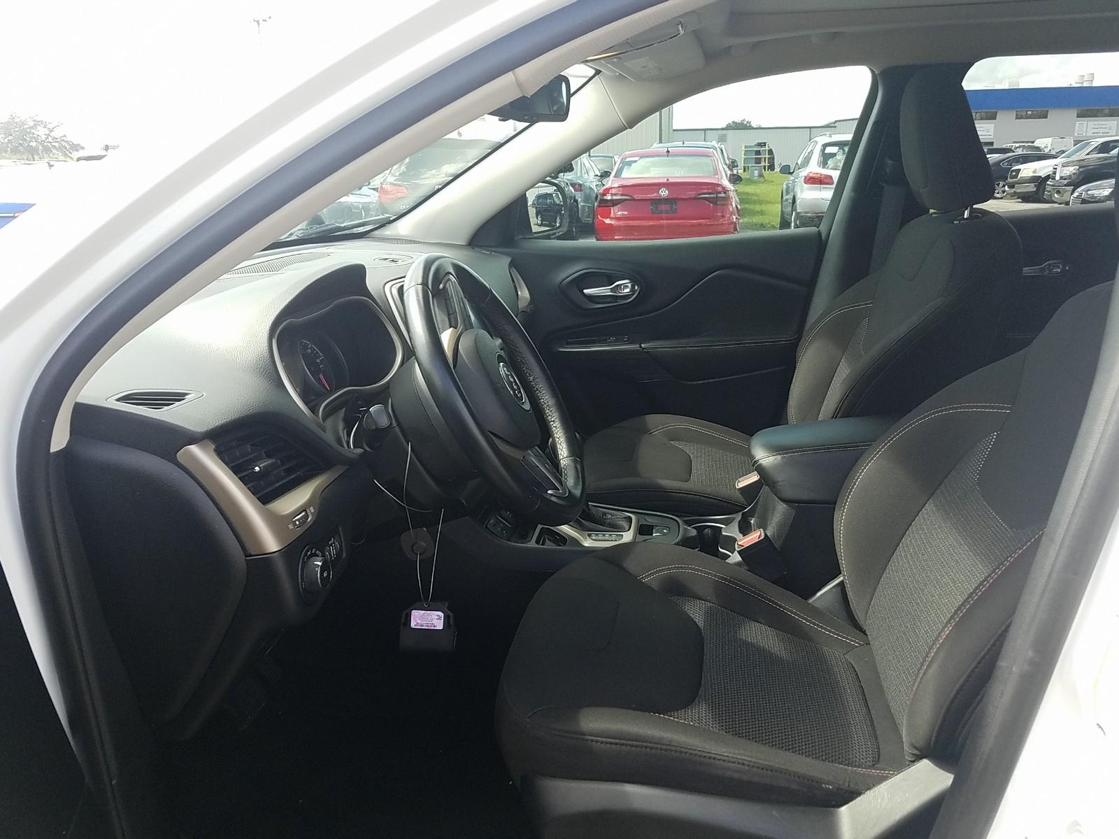 2016 Jeep CHEROKEE FWD V6 ANNIVERSAR