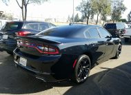 2017 Dodge CHARGER 4X2 V6 SXT