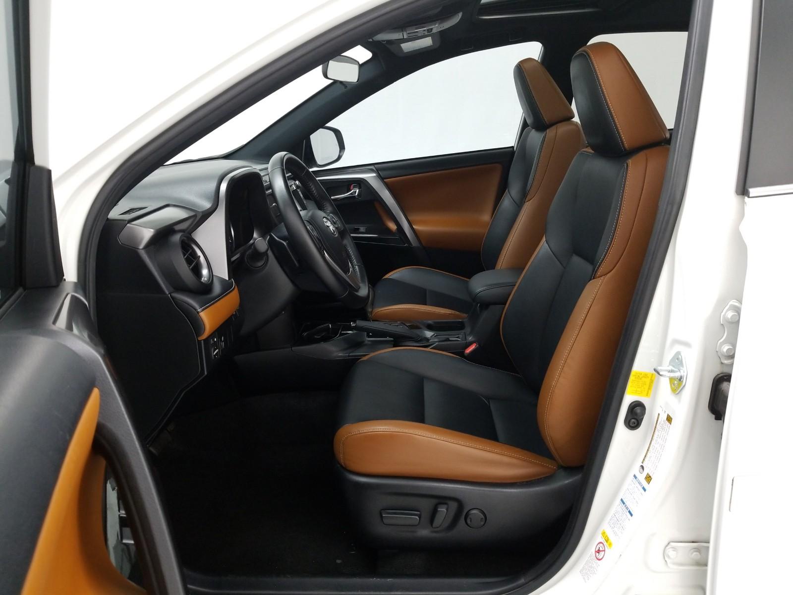 2016 Toyota RAV4 AWD SE