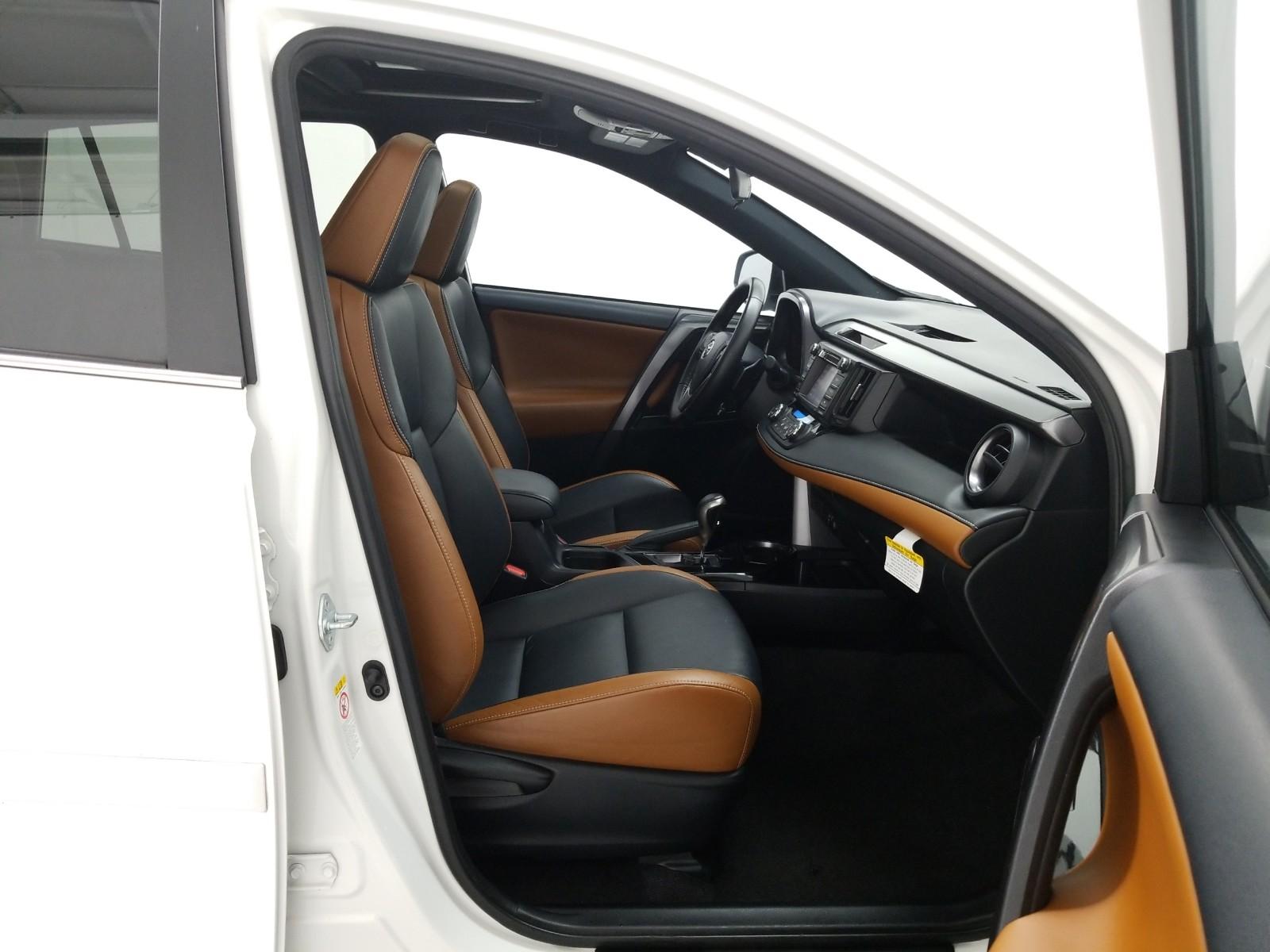 2016 Toyota RAV4 AWD SE