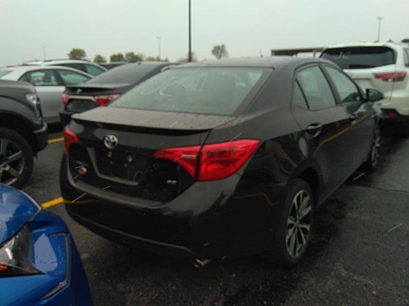 2017 Toyota COROLLA SE