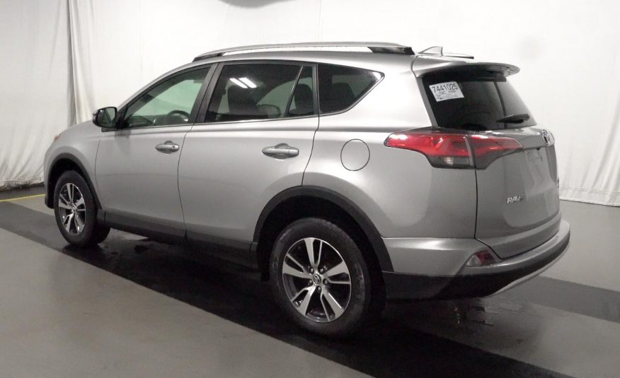 2016 Toyota RAV4 AWD XLE