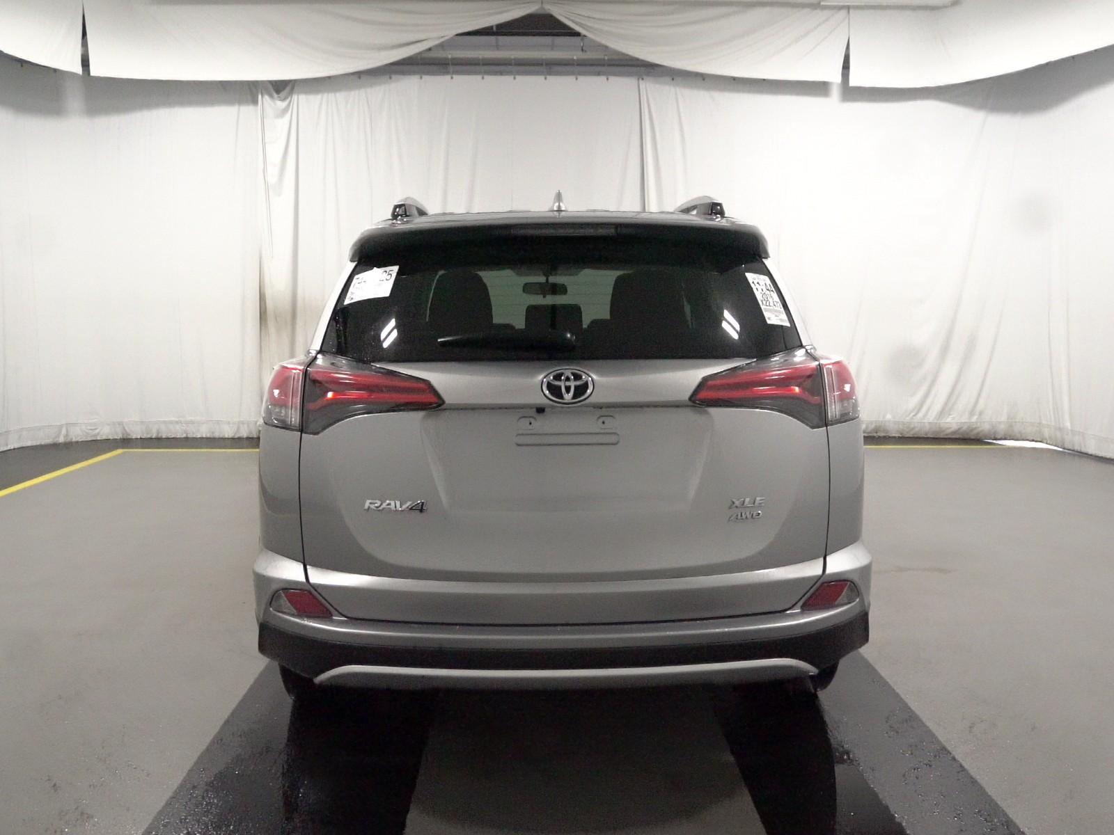 2016 Toyota RAV4 AWD XLE