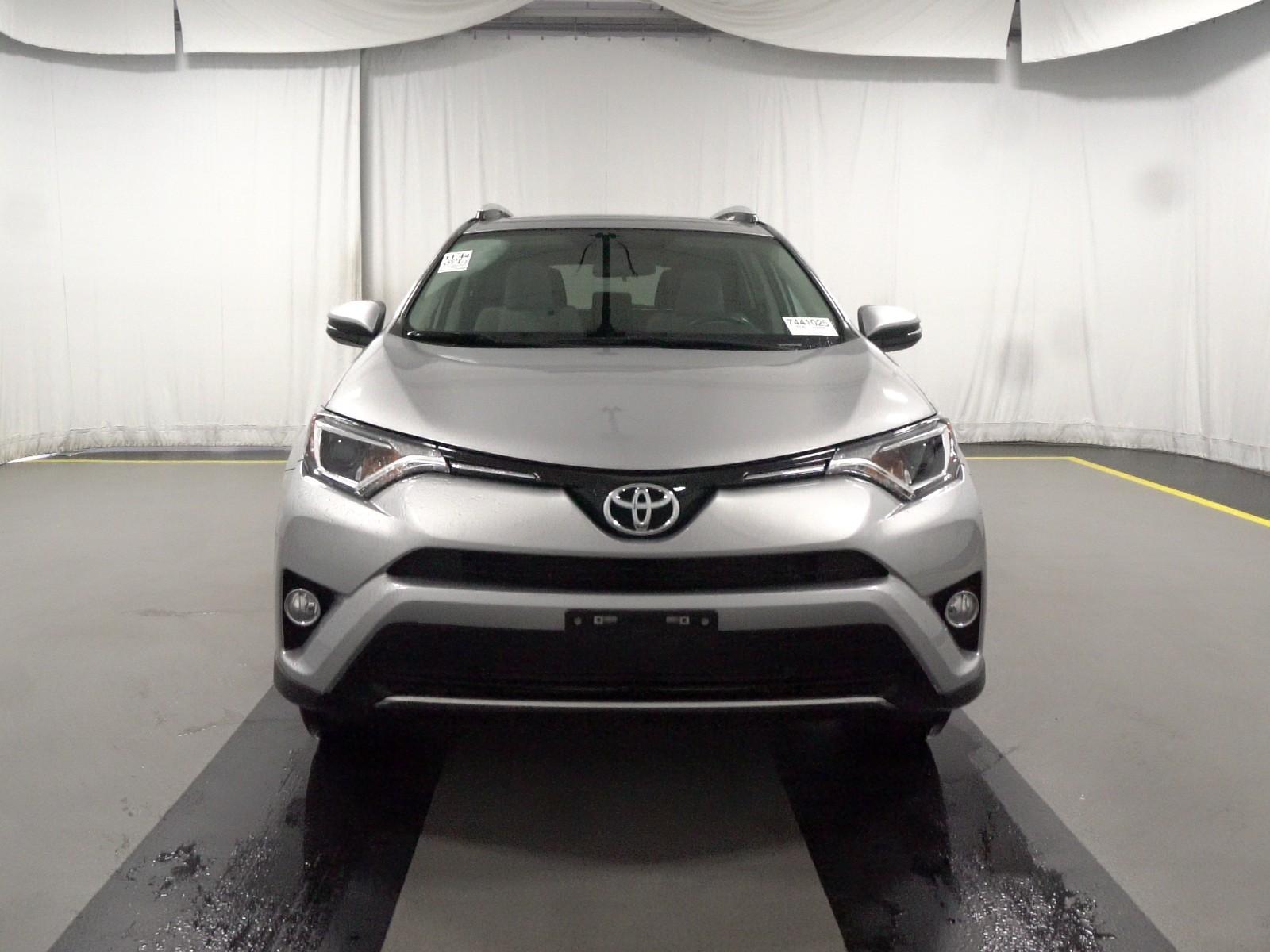 2016 Toyota RAV4 AWD XLE