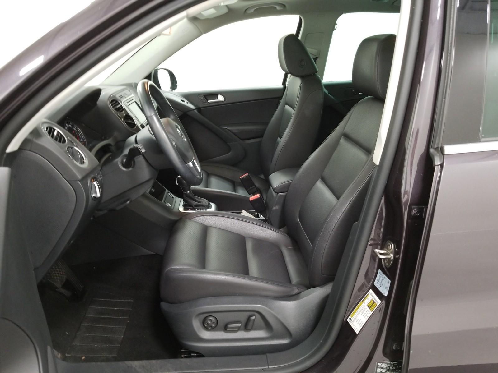 2016 Volkswagen TIGUAN AWD SE