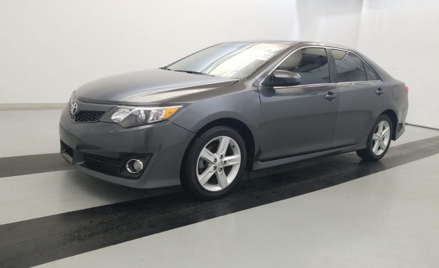 2014 Toyota CAMRY 4C SE