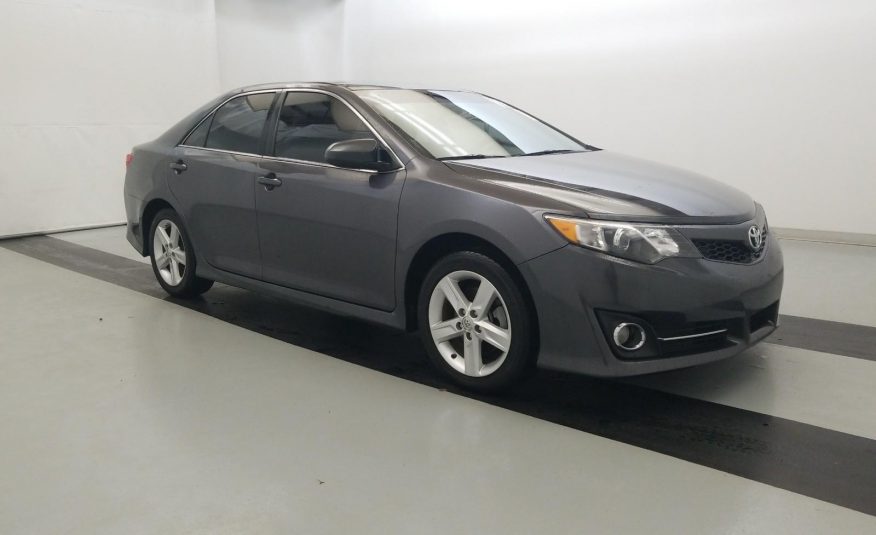 2014 Toyota CAMRY 4C SE