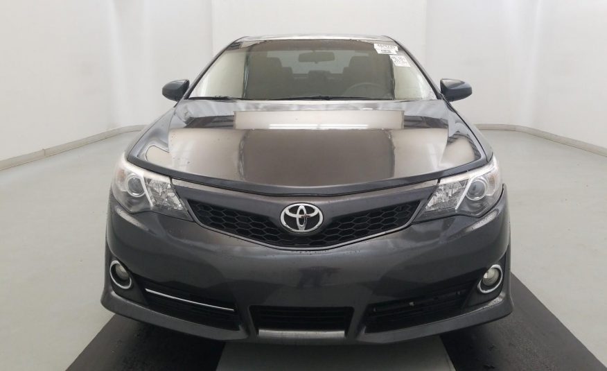 2014 Toyota CAMRY 4C SE