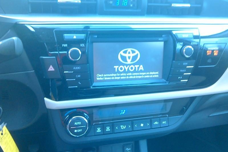 2016 Toyota COROLLA LE