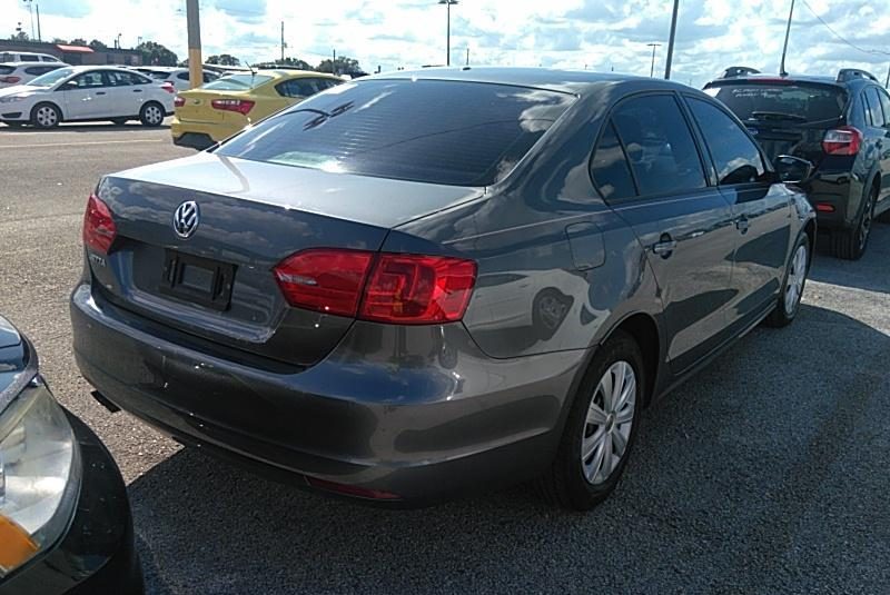 2014 Volkswagen JETTA 4C S