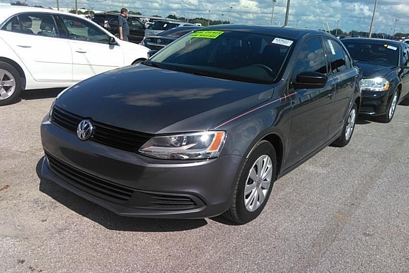 2014 Volkswagen JETTA 4C S