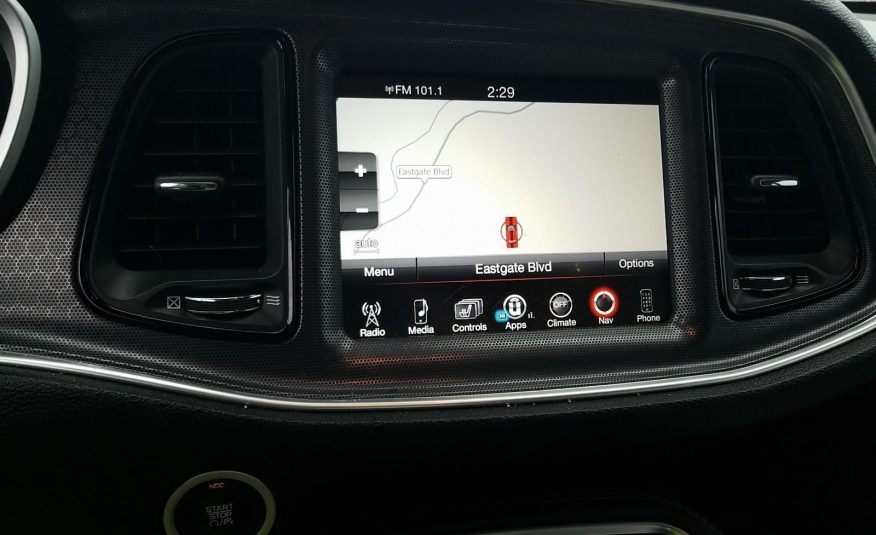 2016 Dodge CHALLENGER V6 SXT PLUS