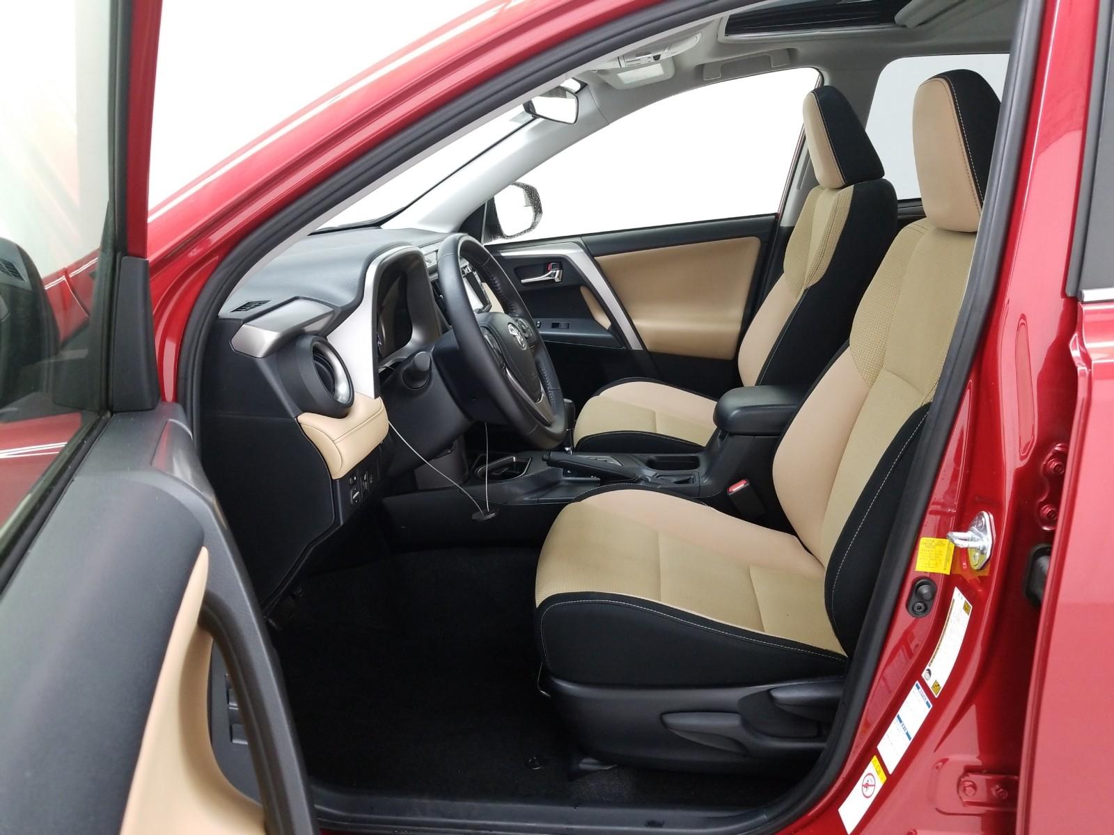 2017 Toyota RAV4 AWD XLE