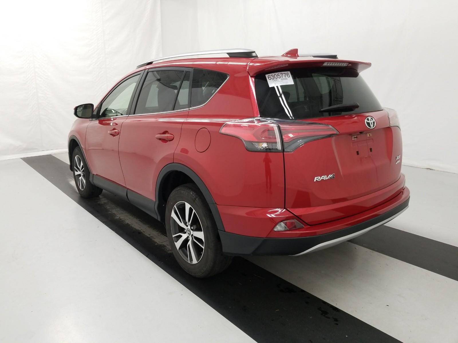 2017 Toyota RAV4 AWD XLE