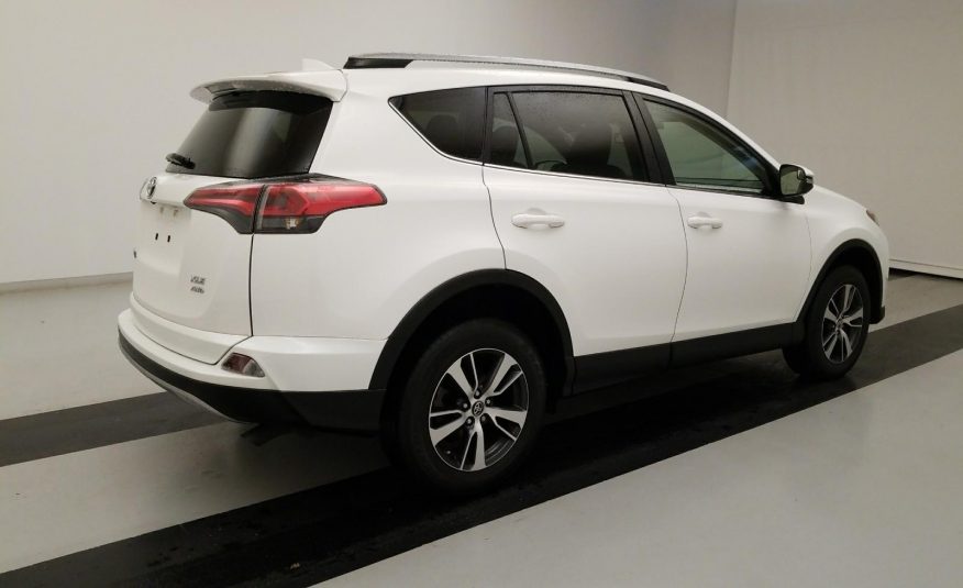 2017 Toyota RAV4 AWD XLE